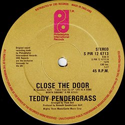 画像2: TEDDY PENDERGRASS / CLOSE THE DOOR (英原盤/全2曲) [◎中古レア盤◎激レア！マニア歓喜のジャケ付12"！メロウソウル大名曲！]