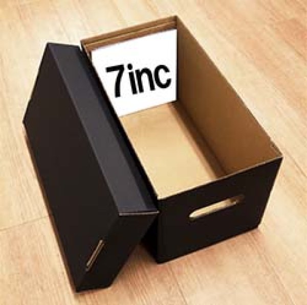 画像2: 【店頭のみ】7インチ専用 ふた付ダンボール (ブラック/150枚幅) [■備品■7インチの整理&収納に！丈夫で積み重ねOK！] (2)