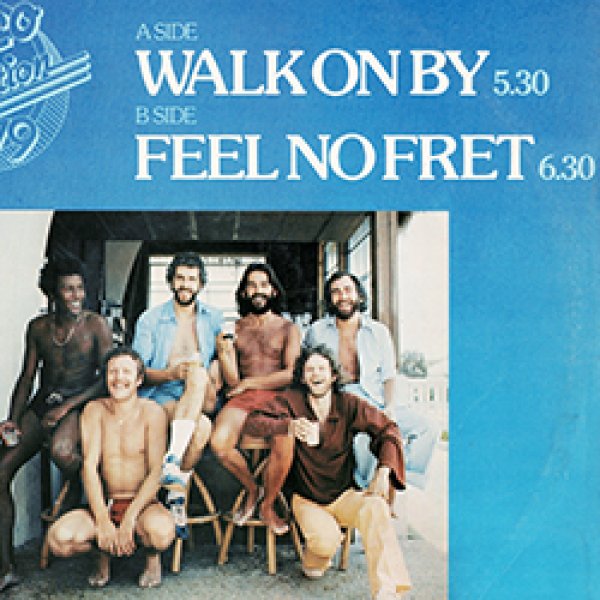 画像3: AVERAGE WHITE BAND / WALK ON BY (英原盤/12"MIX) [◎中古レア盤◎激レア！英国版ジャケ&青色盤！傑作カバー！ロングMIX！] (3)