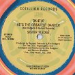 画像3: SISTER SLEDGE / WE ARE FAMILY & HE'S THE GREATEST DANCER (全2曲) [◎中古レア盤◎お宝！少量生産！豪華2曲！両面大ネタ！] (3)
