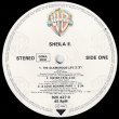 画像2: SHEILA E / A LOVE BIZARRE PT.1 & 2 (独原盤/全3曲) [◎中古レア盤◎激レア！美品盤！滅多に無いドイツ版ジャケ！] (2)