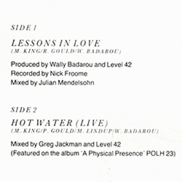 画像2: LEVEL 42 / LESSONS IN LOVE (7インチ) [◎中古レア盤◎お宝！英国版ジャケ7"！お洒落ダンクラ！] (2)