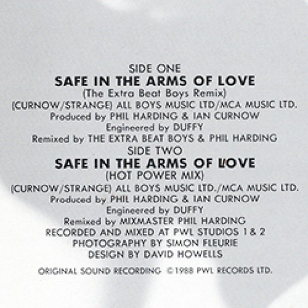 画像2: SHOOTING PARTY / SAFE IN THE ARMS OF LOVE (原盤/REMIX) [◎中古レア盤◎お宝！ジャケ付原盤！マハラジャHIT！] (2)